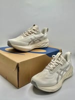 حذاء اسيكس Nova Blast 4