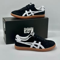 ONITSUKA TIGER