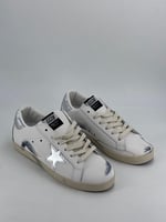 سنيكر نسائي جولدن جوس