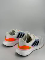 حذاء للرياضة من اديداس الترابوست