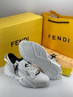 حذاء Fendi Flow