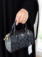 شنط كوتش حجم19