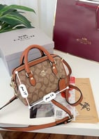 شنطة كوتش حجم 16