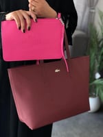 عنابي وردي