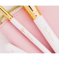 فرش مكياج من ليان كوزمتكس - الإصدار الأول