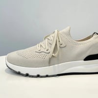 أحذية رياضية رجالية بتصميم فاخر