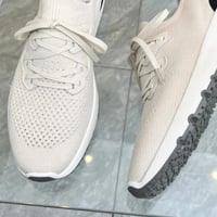 أحذية رياضية رجالية بتصميم فاخر