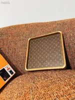 صواني متنوعة من ماركة الويس فيتون تقليد عالي الجود...