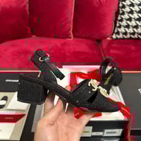 كعب شانيل- تقليد أعلى جودة