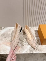 حذاء نسائي من لويس فيتون- تقليد أعلى جودة