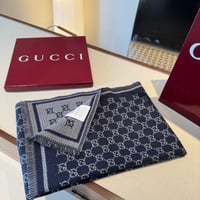 سكارف من ماركة فندي تقاليد عالي