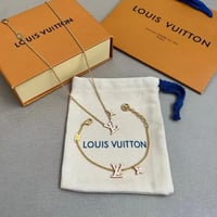 اكسسورات نسائية من لويس فيتون تقليد أعلى جودة