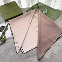 سكارف من ماركة قوتشي تقاليد عالي الجودة