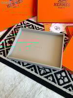 صواني متنوعة من ماركة هيرمس تقليد عالي الجودة