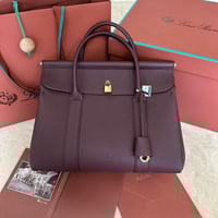 شنطة ماركة لورو بيانا تقليد عالي الجودة