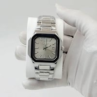 ساعة سداسي فضي