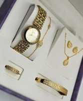 طقم ساعة نسائي فخمه