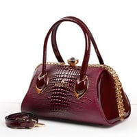 شنطة يد نسائية