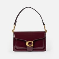 شنطة نسائية جلد لامع بتصميم كلاسيكي