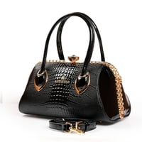 شنطة يد نسائية