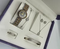 طقم ساعة نسائي فخمه