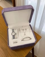 طقم ساعة نسائي فخمه