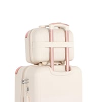 طقم حقائب سفر دبش فاخر: خيار مثالي للعرائس والمساف...