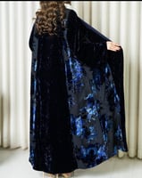 عبايه مخمل مكسر كحلي على شيفون بالجوانب_960