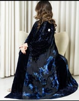 عبايه مخمل مكسر كحلي على شيفون بالجوانب_960