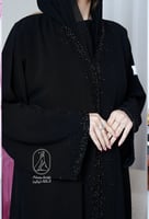 عبايه نص كلوش على شك يدوي بالامام والكم-840