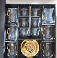 طقم بيالات وفناجيل بيد ذهبي ١٨ قطعة