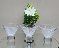 كاسة حلا زجاج ٣ حبات بقاعدة