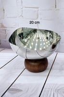 صواني تقديم ستانليس ستيل بقاعدة خشبية