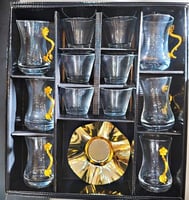طقم بيالات وفناجيل بيد ذهبي ١٨ قطعة