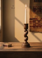 شمعدان خشبي