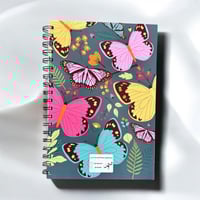 دفتر العلوم تصميم الفراشات