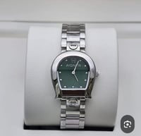 اخضر