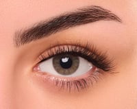 عدسات فريش آيز ايس