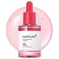 ميديكيوب سيروم التفتيح بحمض الترانكساميك والنياسين...