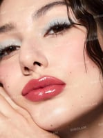 شجلام مرطب معالج للشفاه First Crush