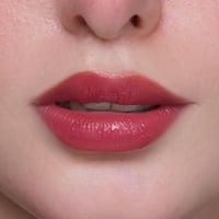 لوكا مرطب الشفاه لون كرزي 02