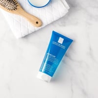 لاروش بوزيه إيفاكلار جل غسول رغوي منظف للبشرة الده...