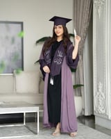 عبايات تخرج 2025 بلاسم وسنة التخرج حسب الطلب