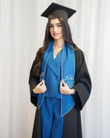 عباية تخرج أنيقة بتطريز خاص لسنة 2025