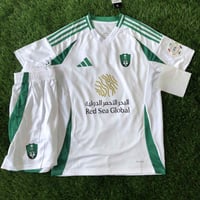 طقم الاهلي السعودي الجديد لون أخضر 2025-2024