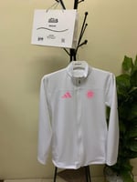 جاكيت النصر بالشعار الوردي