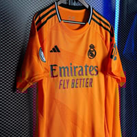 طقم ريال مدريد البرتقالي 2024 /2025