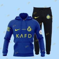 طقم بلوفر مع بنطلون بشعار النصر لون ازرق بلوفر الن...