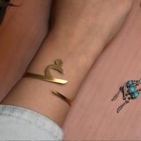 أساور حروف تصميم الحرف حسب الطلب - متجر درة مسك