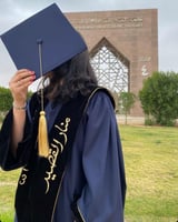 أجمل عبايات تخرج مع القبعه والوشاح متجر درة مسك